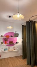 Cabine d’essayage et miroir de la boutique Papote